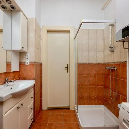 Budapest Family Apartment With Free Parking Exterior photo